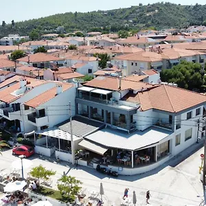 Mougre Aparthotel Polychrono