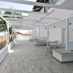 Imeres & Aparthotel Polychrono